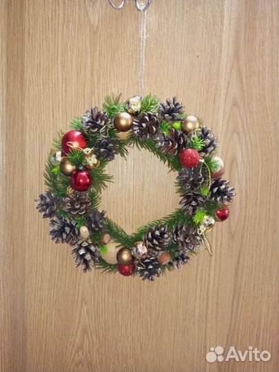 Новогодний венок ручной работы