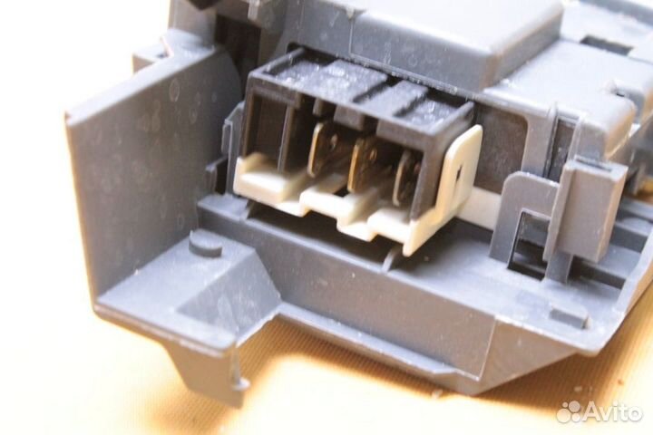 Устройство блокировки люка Gorenje 481977 бу. 7991