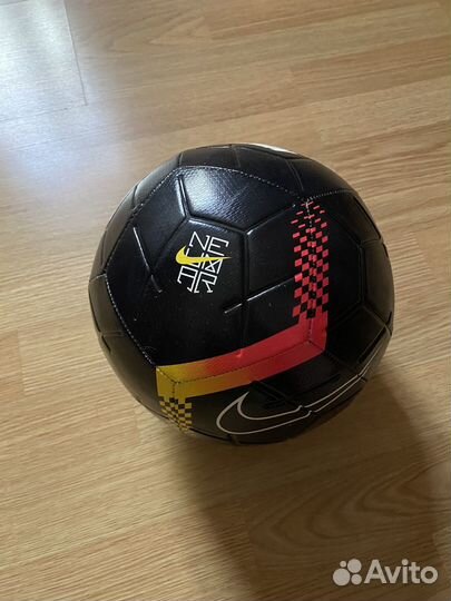 Футбольный мяч nike