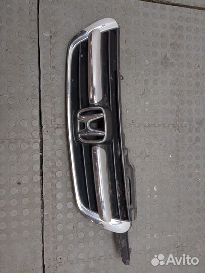 Решетка радиатора Honda CR-V, 2003