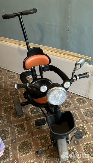 Детский велосипед с ручкой