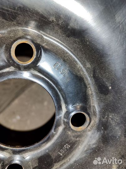 Штампованный диск r15 (Рено, Ниссан, Ларгус)