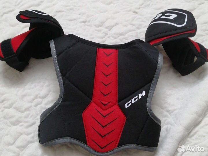 Нагрудник хоккейный ccm