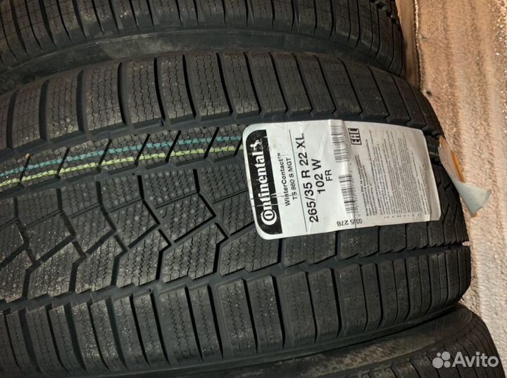 Continental ContiWinterContact TS 860S 265/35 R22 и 295/30 R22 103W