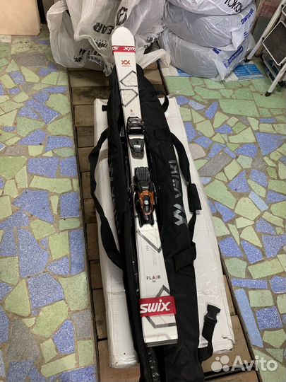 Горные лыжи с креплениями Volkl Flair 76