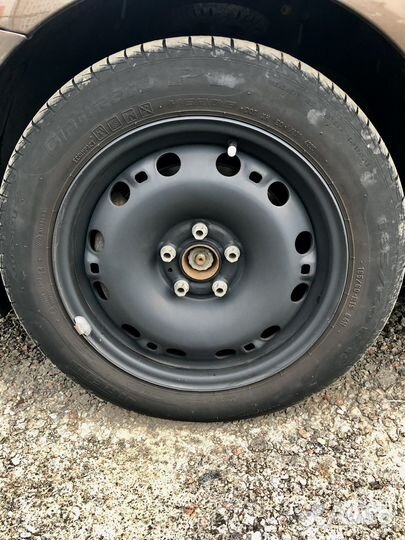 R15 Pirelli Cinturato P1 185/60, PCD 5x100 DIA 15