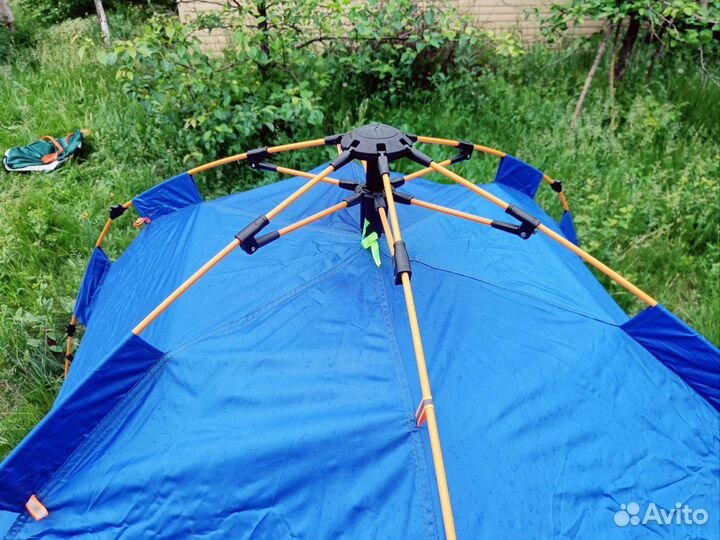Палатка автоматическая трехместная новая