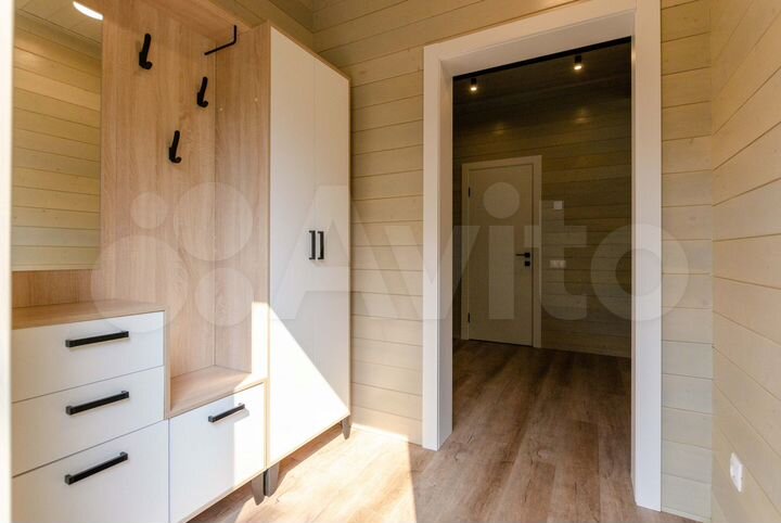 Коттедж 185 м² на участке 13 сот.