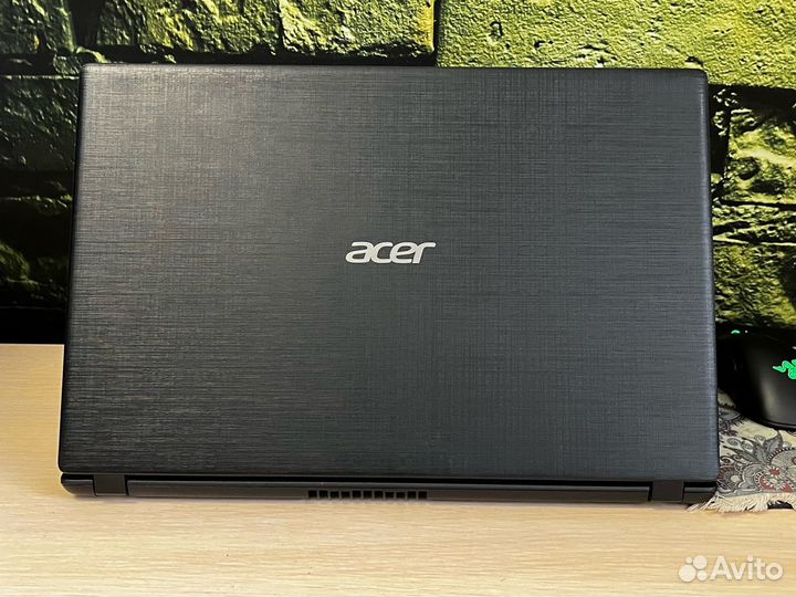 Ноутбук Acer aspire 3 HDD 1000Gb