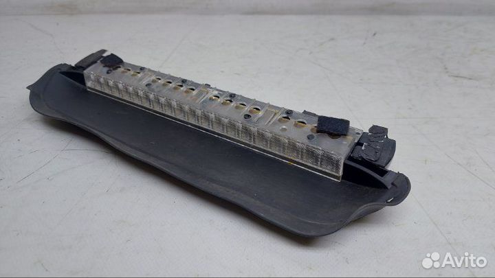 Стоп-сигнал Volkswagen Jetta 6 2.0 TDI 2015