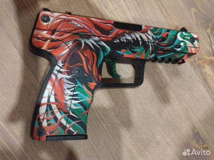 Vozwooden five seven пистолет деревянный