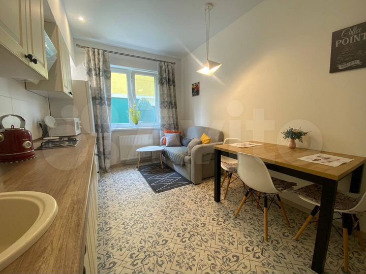 1-к. квартира, 43 м², 1/3 эт.