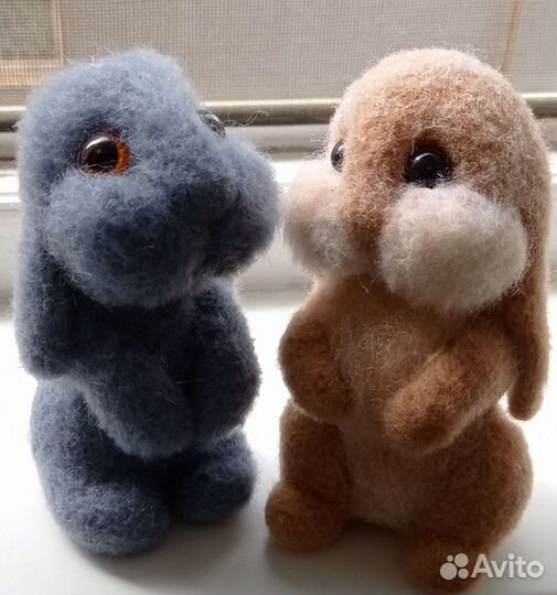 Зайчик из шерсти (валяние)