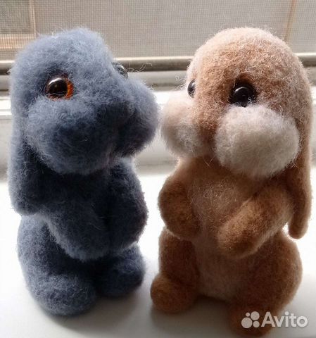 Зайчик из шерсти (валяние)