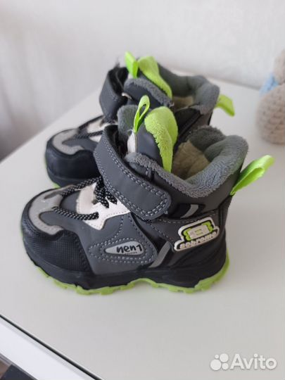 Ботинки зимние детские 22