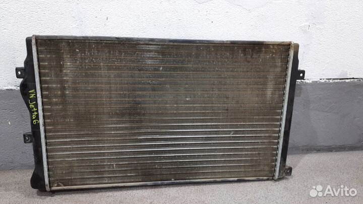 Радиатор основной охлаждения 1.4 TSI VW Jetta 6