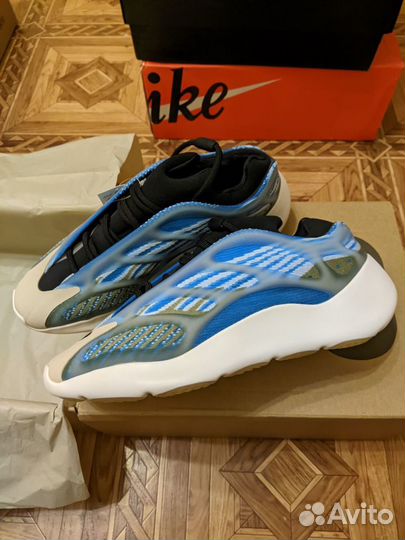 Adidas yeezy boost 700 кроссовки