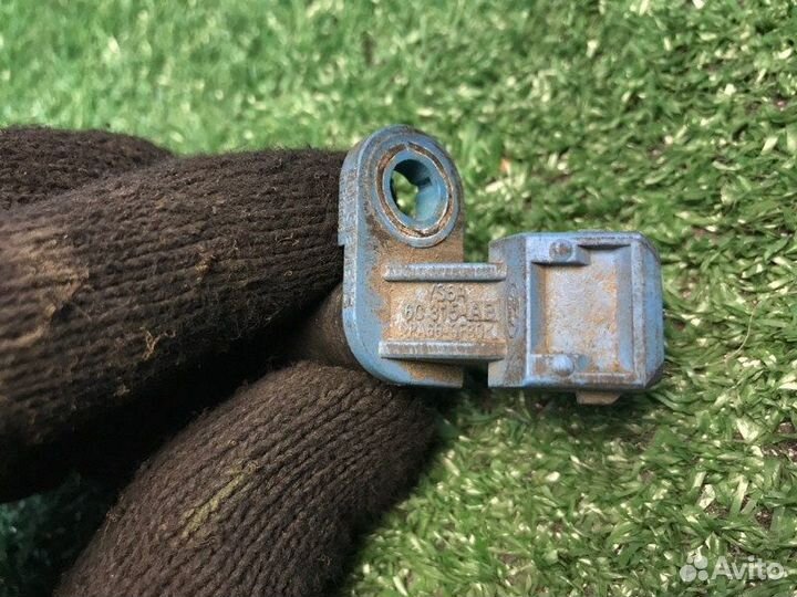 Датчик положения коленвала Ford Fiesta MK5 1.4