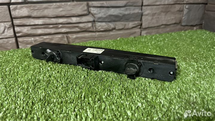 Блок кнопок Opel Astra H 13100112