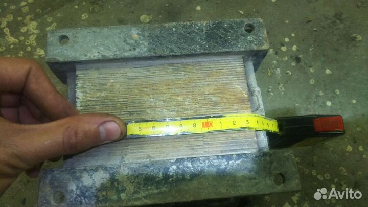 Понижающий трансформатор 380/220 в. на 12 вольт