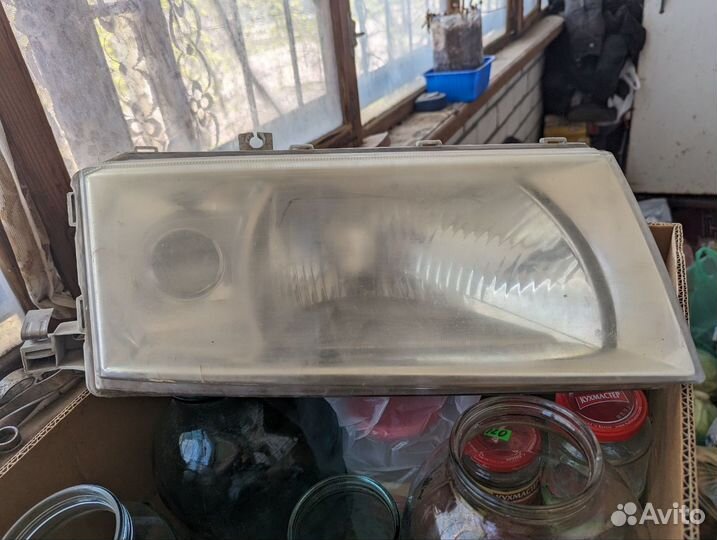 Фара передняя левая на skoda octavia tour