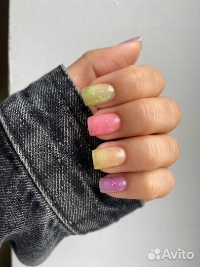 Маникюр с покрытием гель лака в салоне