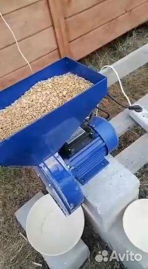 Зернодробилка, крупорушка, молотковая