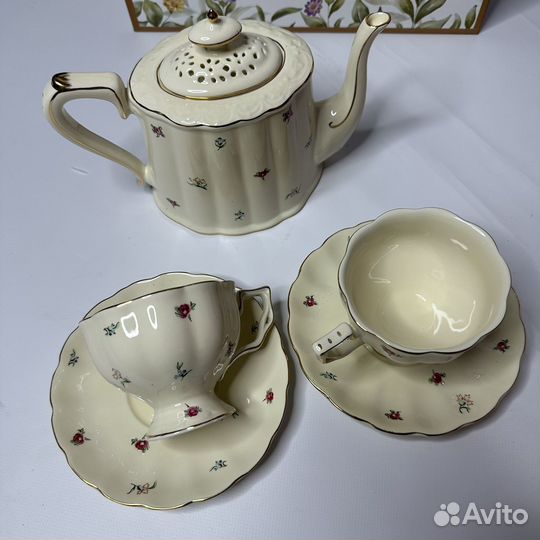 Сервиз чайный комплект посуды