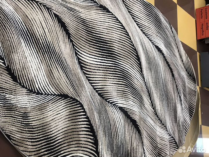 Ковер 2 на 3 новый