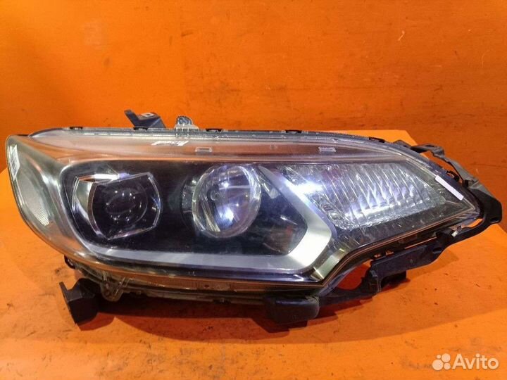 Фары Honda Fit Hybrid GP5