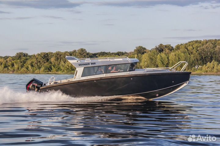 Каютный катер Voyager 960 Cabin