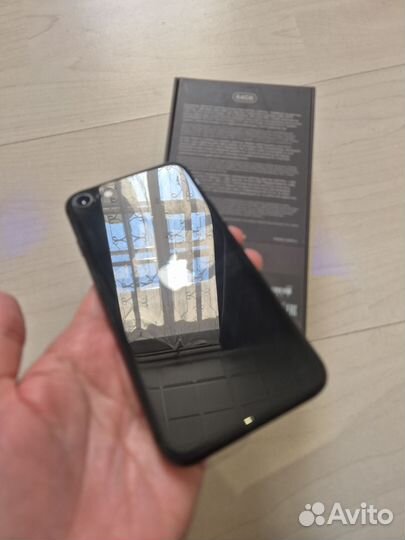 iPhone 8, 64 ГБ
