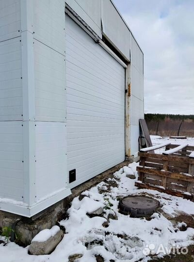 Секционные ворота