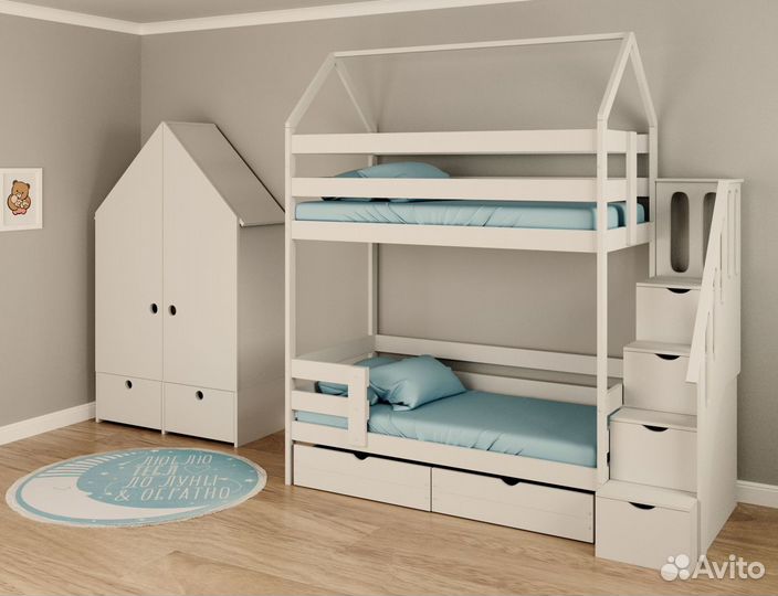 Домик два яруса, кровать из дерева