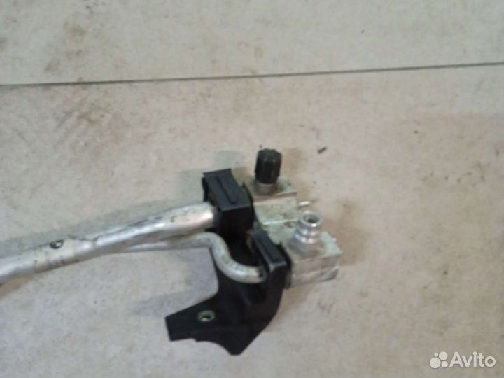 Трубка кондиционера на BMW X5 E70