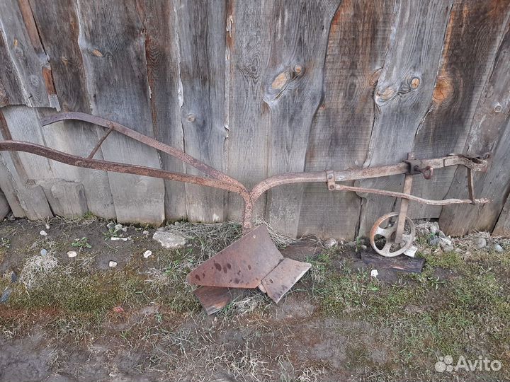 Конный плуг