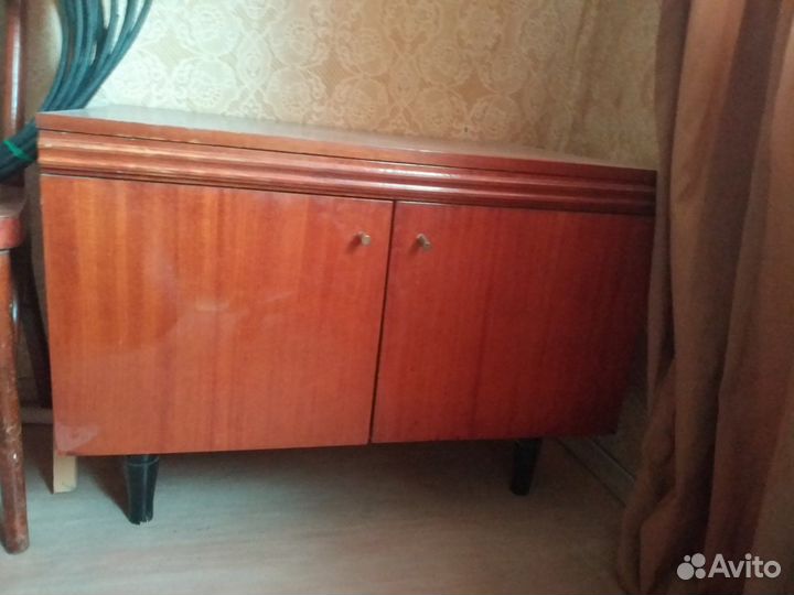 Тумба под телевизор
