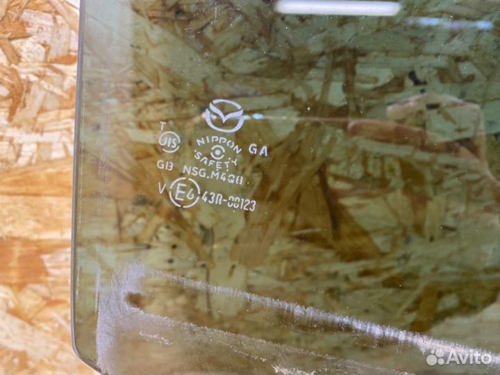 Стекло двери заднее правое Mazda Mazda6 GJ 2.2