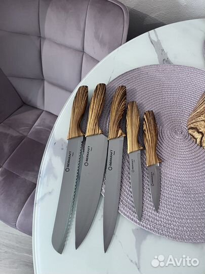 Новый набор кухонных ножей с подставкой