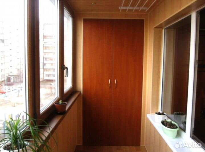 Остекление и отделка балконов