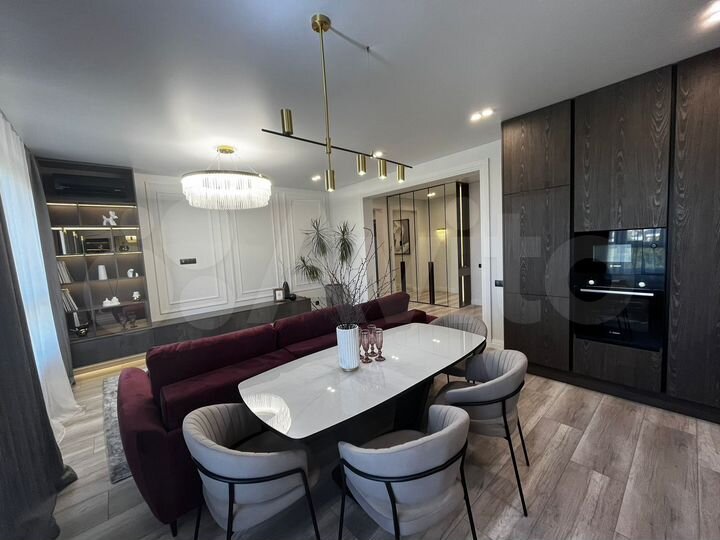 3-к. квартира, 91 м², 9/14 эт.