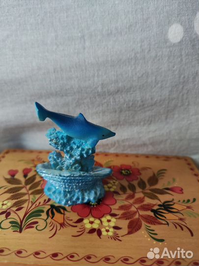 Фарфоровая статуэтка рыбка