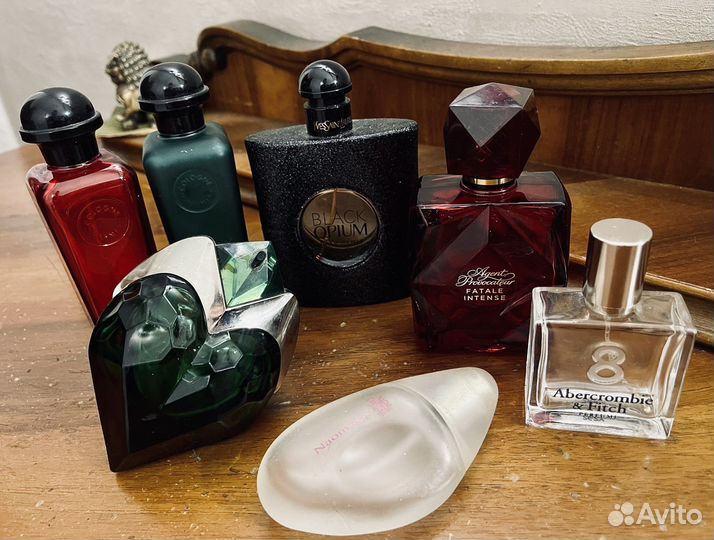 Пустые банки из под духов/кремов