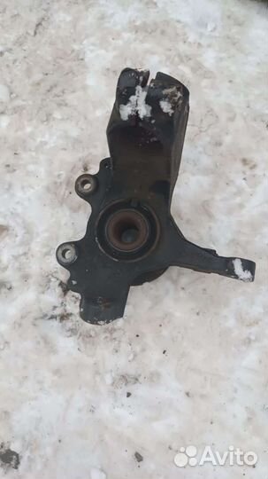 Правый кулак Форд Фокус 2