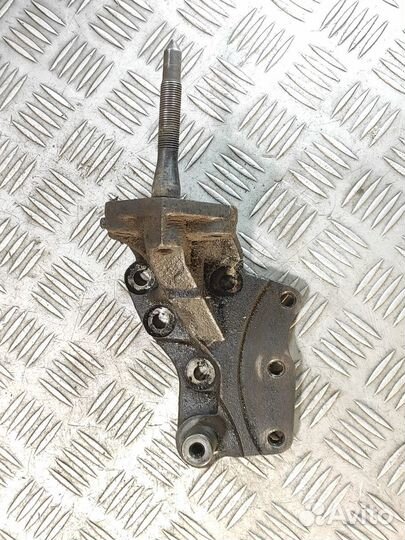 Кронштейн двигателя Kia Magentis 2000-2005