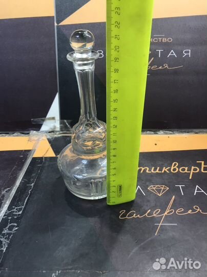 Старинный графин