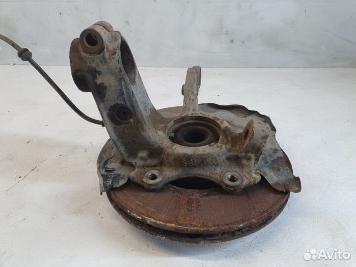 Поворотный кулак передний правый Volkswagen Polo 5