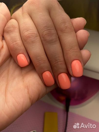 Маникюр с покрытием гель-лаком