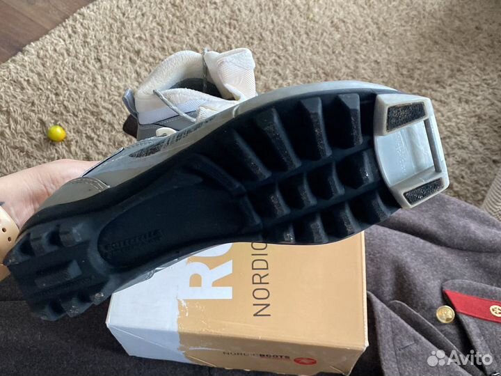 Лыжные ботинки