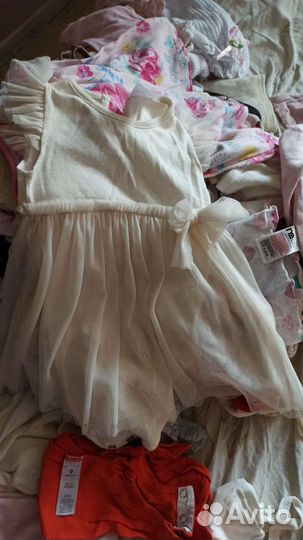 Мобиль в детскую кроватку и одежда на девочку